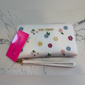 NWT Betsey Johnson Embroidered Flower Toss Wallet Wristlet